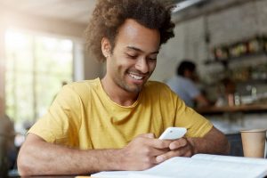 Whatsapp é o principal canal de vendas no Brasil